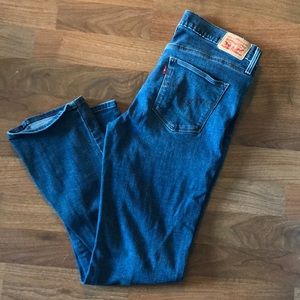 Levi’s Jeans Slimming Straight Size 30